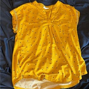 Medium yellow blouse